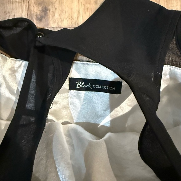 Elegant Black and White Floral Midi Dress - Picture 6 of 6